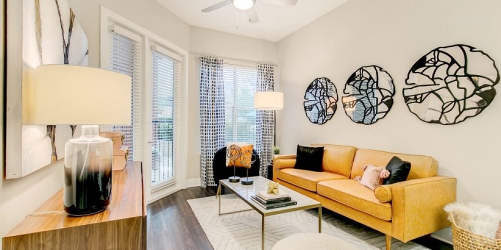2929 Wycliff 1