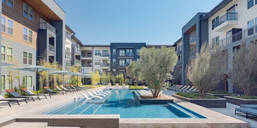 Acero Southtown 5