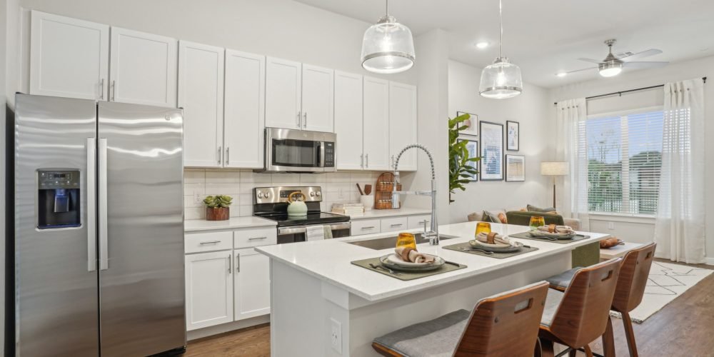 Avendale Painted Tree 2