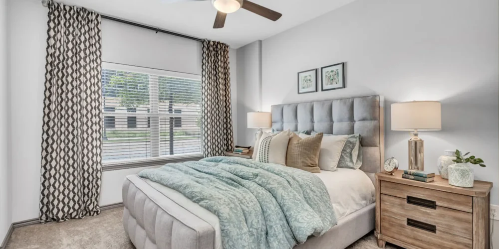 Bottle House on Main 4