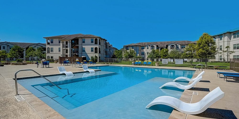 Capri Villas at the lake 5