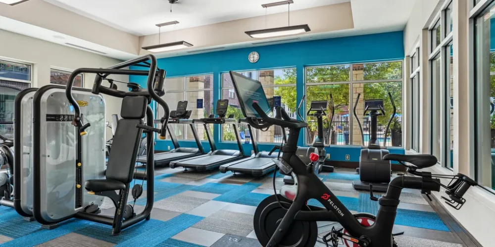 Century Lake Highlands 4