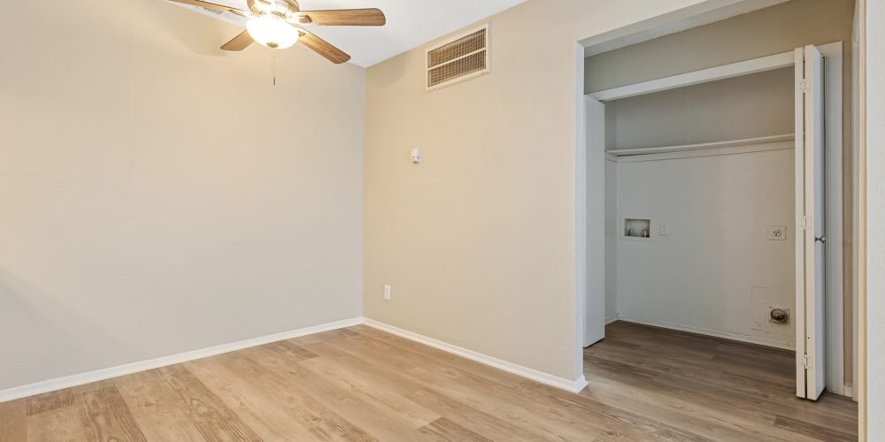 Clayton Pointe 4