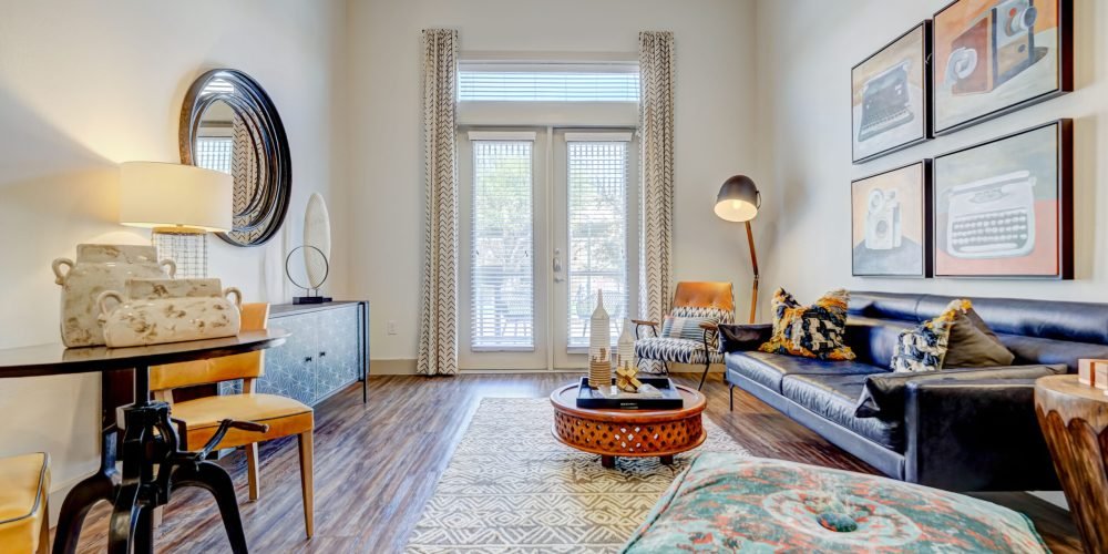 Davis at the Square 1