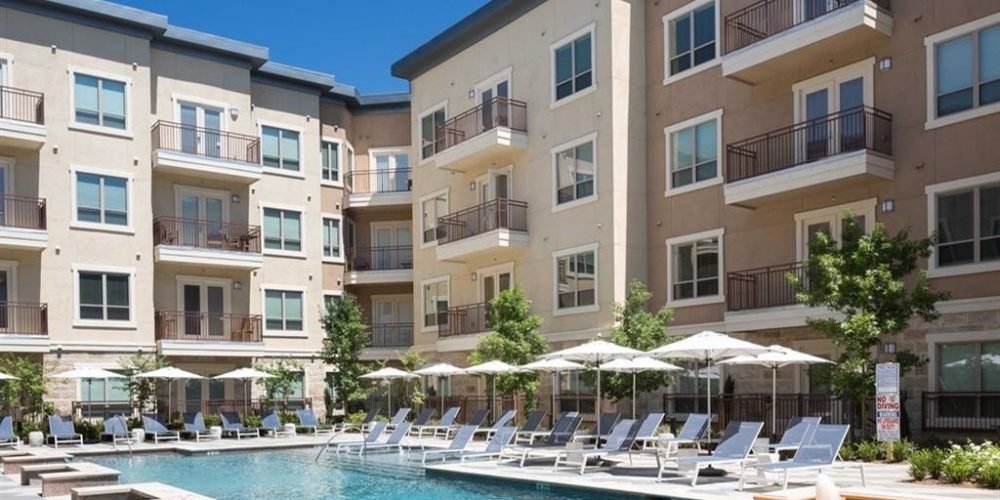 Fountain Pointe at Las Colinas 5