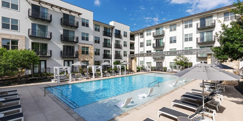 Griffis at the Domain 5