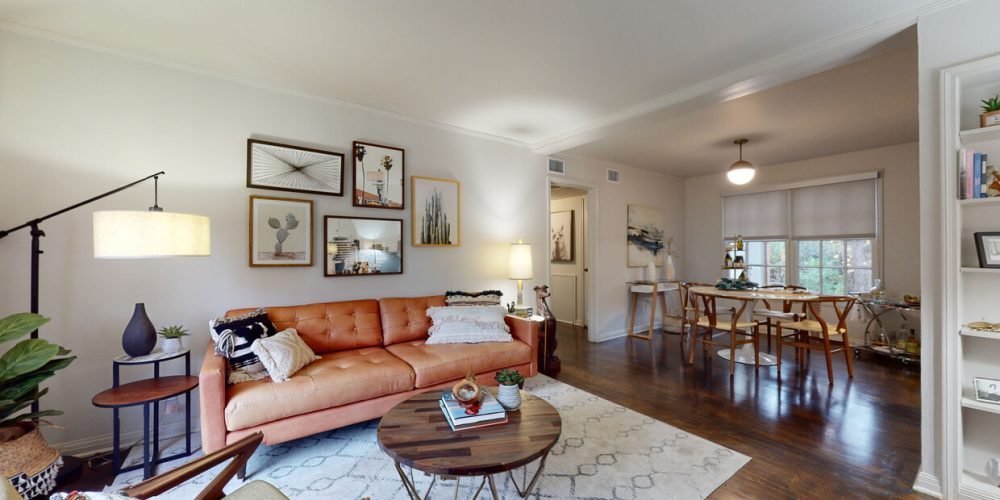 Hampton Plaza at Kessler Park 1