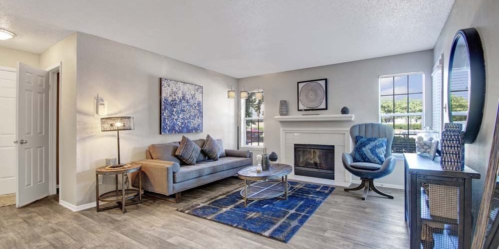 Lane at Towne Crossing 1