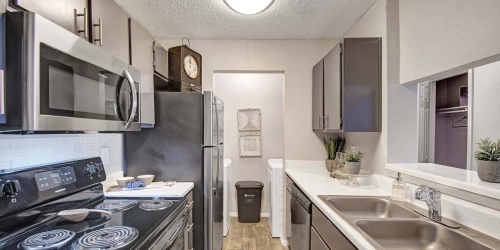 Lane at Towne Crossing 2