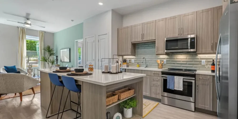 Luxia Preston 2