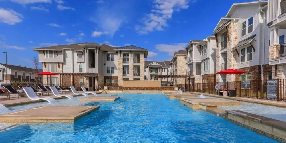 Luxia Rockwall Downes 5