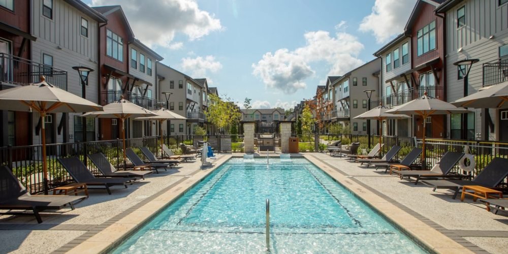 Residences at Kingwood 5