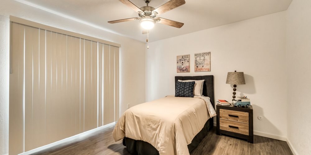 Shady Valley Square 4