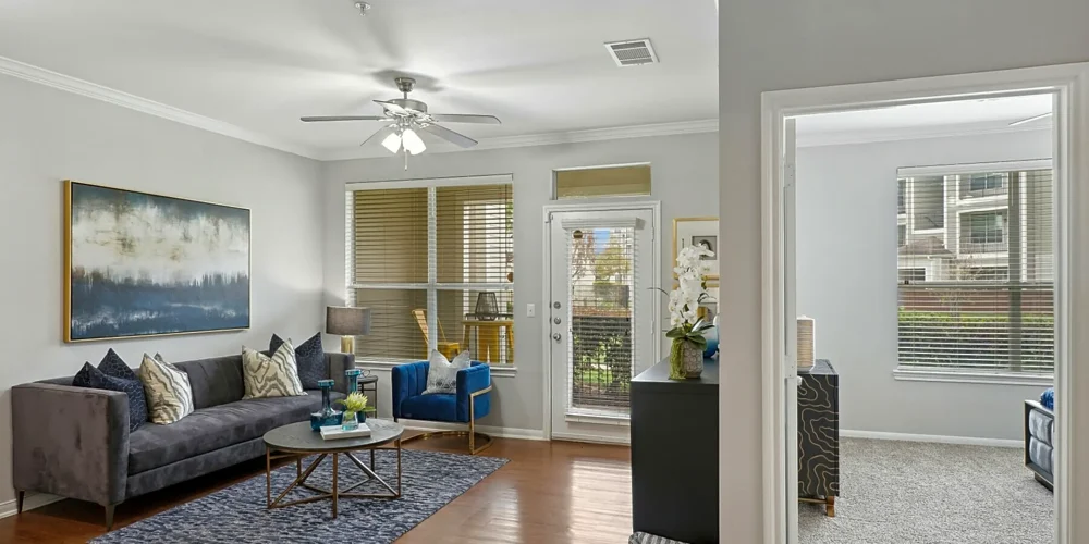 The Henry at Woodland Hills 1