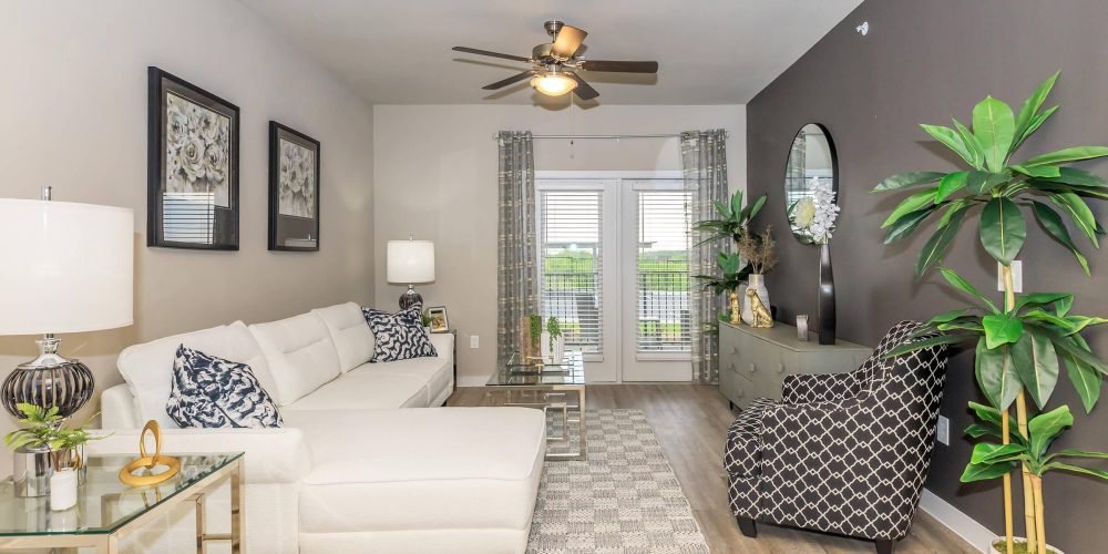 Vantage at Mckinney Falls 1