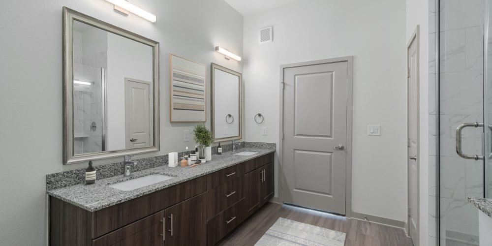 Westloop at the Diamond Interchange 3